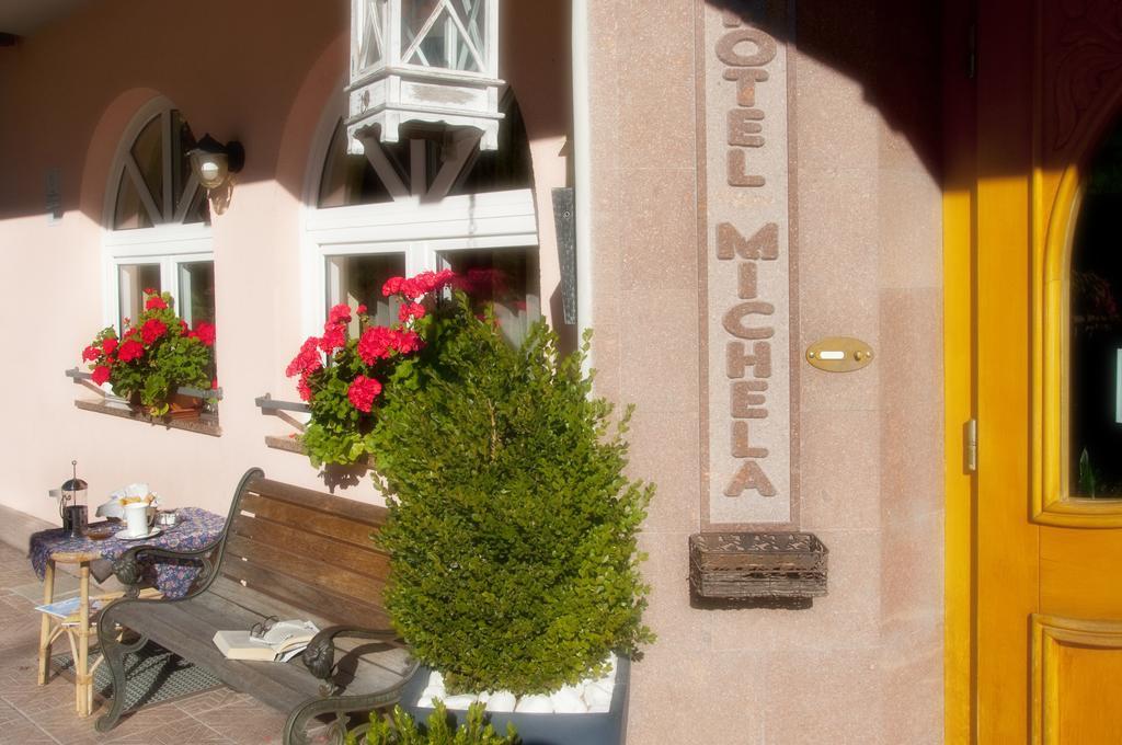 Hotel Michela Malè Exteriör bild